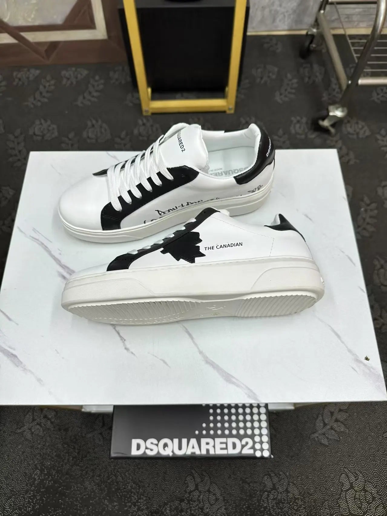 Dquared2 Moda Tendência Esportiva Retro