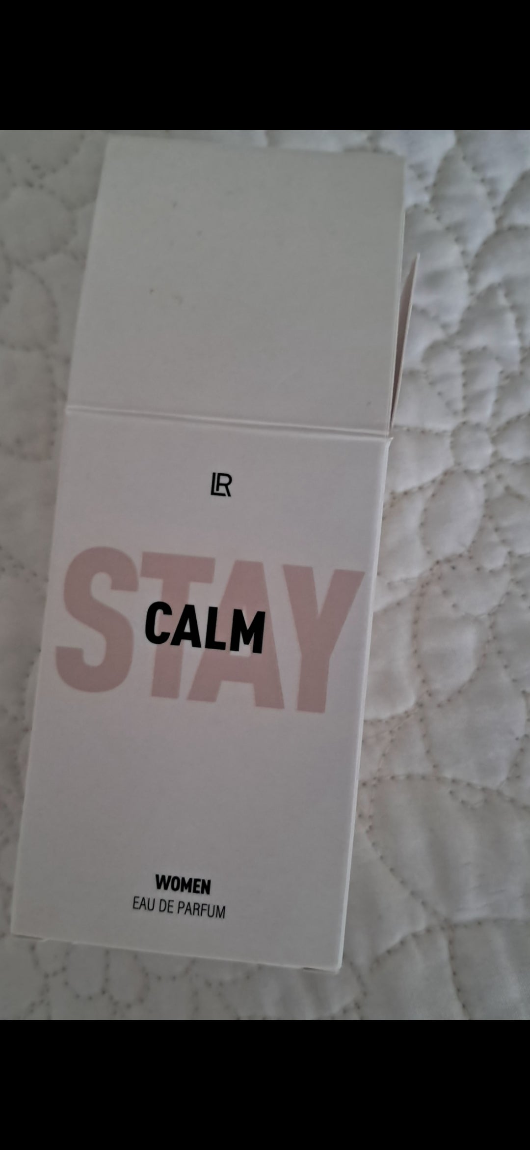 Perfum de luxo feminina. CALM