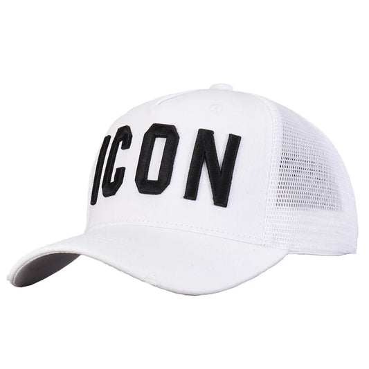 O boné Selluve DSQ2 Summer Mesh apresenta um design branco com letras pretas ICON na frente e uma parte traseira em malha. Ele oferece um ajuste trucker fit, perfeito para entusiastas do streetwear.